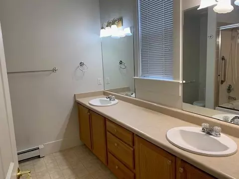 Bath - 1103 Daisy Ln, Fruita, CO 81521 photo 2 of 3
