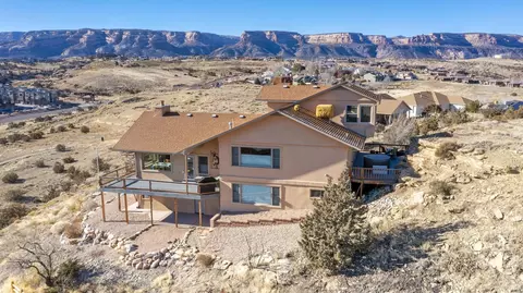 364 Ridge Circle Dr, Grand Junction, CO 81507