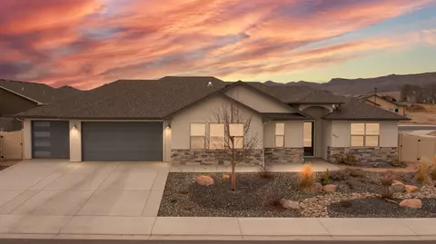 2918 Arabesque Dr, Grand Junction, CO 81504