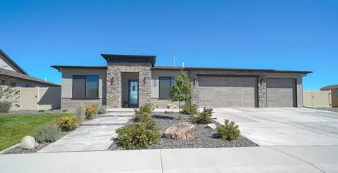 922 Red Globe Dr, Fruita, CO 81521