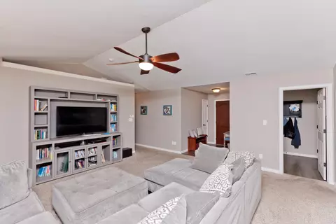 Living - 848 Delean Way, Fruita, CO 81521 photo 2 of 4