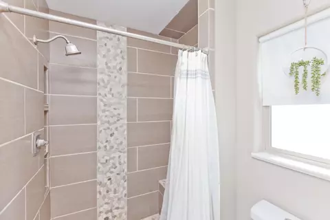 Bath - 848 Delean Way, Fruita, CO 81521 photo 4 of 6