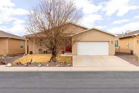 421 Bear Dance Dr, Grand Junction, CO 81504