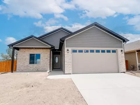 1646 Weminuche Ave, Montrose, CO 81401