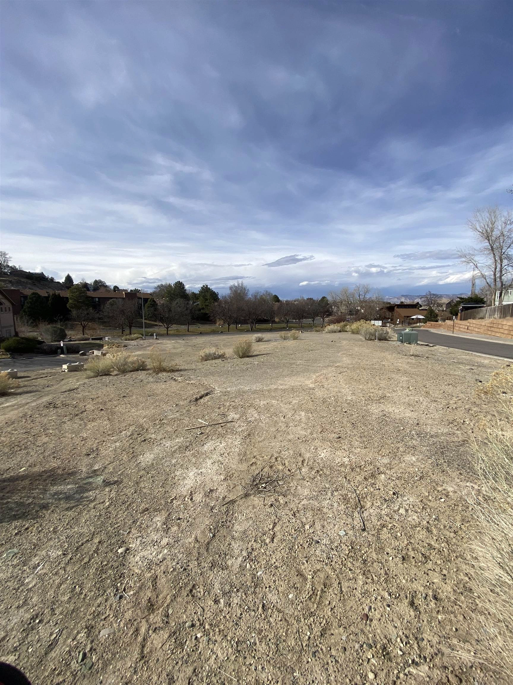 374 376 378 380 Cliff Vw Dr  