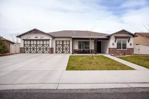 1127 Aspen Village Lp, Fruita, CO 81521