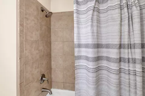 Bath - 233 W Meadow Ave, Fruita, CO 81521 photo 3 of 3