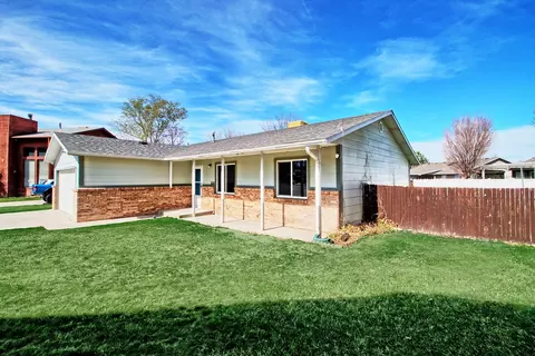 Exterior - 233 W Meadow Ave, Fruita, CO 81521 photo 5 of 13