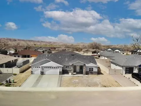 955 Red Globe Dr, Fruita, CO 81521