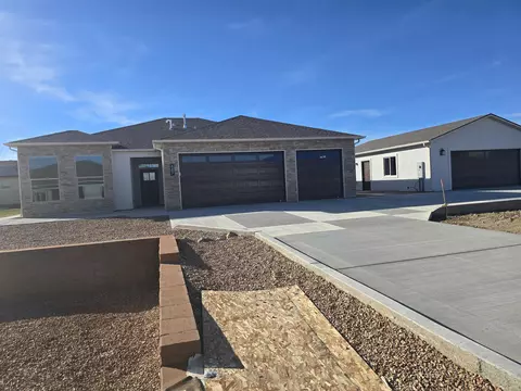687 Medhurst Ln, Grand Junction, CO 81504