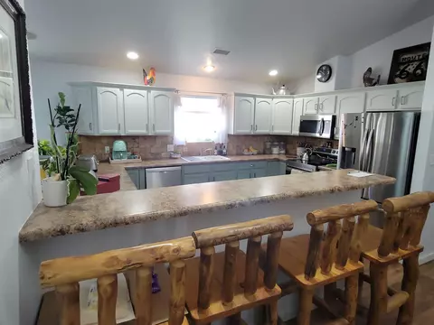Kitchen - 853 Jasper Dr, Fruita, CO 81521 photo 4 of 4