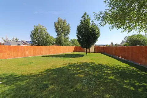 Exterior - 788 Abigail Ct, Fruita, CO 81521 photo 2 of 11