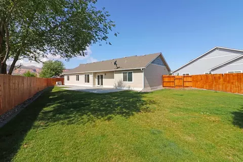 Exterior - 788 Abigail Ct, Fruita, CO 81521 photo 4 of 11