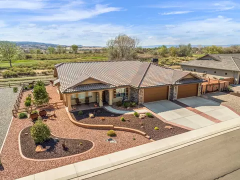 Exterior - 1223 Fairway Dr, Fruita, CO 81521 photo 9 of 14