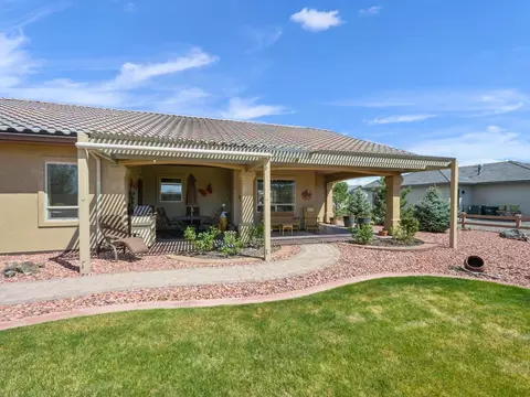 Exterior - 1223 Fairway Dr, Fruita, CO 81521 photo 4 of 14