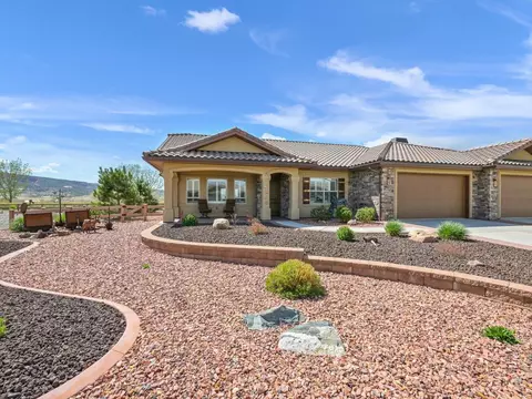 Exterior - 1223 Fairway Dr, Fruita, CO 81521 photo 11 of 14