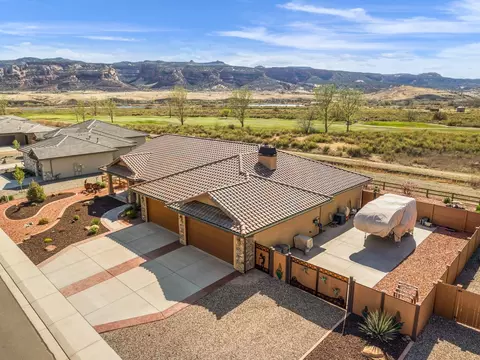 View/Area - 1223 Fairway Dr, Fruita, CO 81521 photo 3 of 4