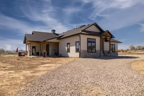 1203 Lazy V Ln, Fruita, CO 81521