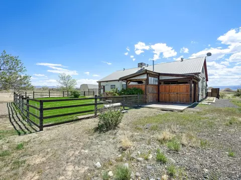 Exterior - 1610 18 Rd, Fruita, CO 81521 photo 12 of 14