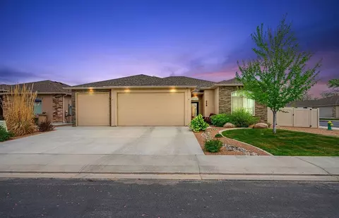 658 Medhurst Ln, Grand Junction, CO 81504