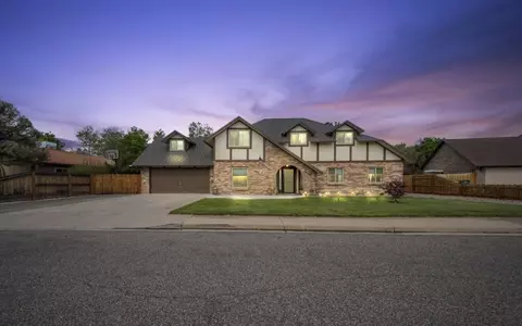 4021 Applewood St, Grand Junction, CO 81506