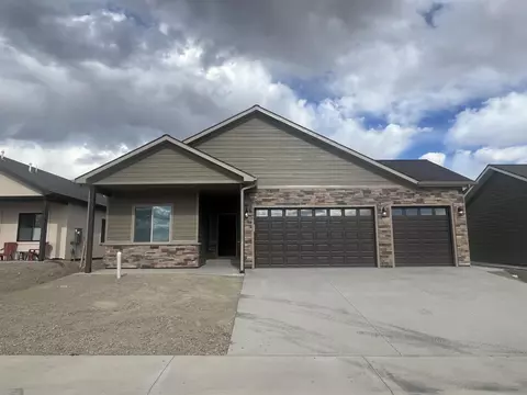 1540 Weminuche Ave, Montrose, CO 81401