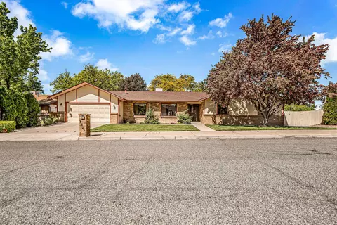3825 Applewood St, Grand Junction, CO 81506
