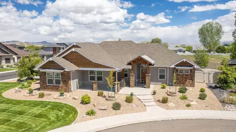146 Aspen Village Ct, Fruita, CO 81521