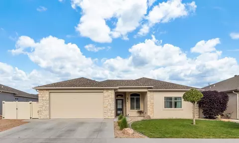 674 Medhurst Ln, Grand Junction, CO 81504