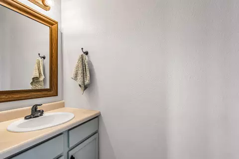 Bath - 183 Sierra Dr, Fruita, CO 81521 photo 1 of 4