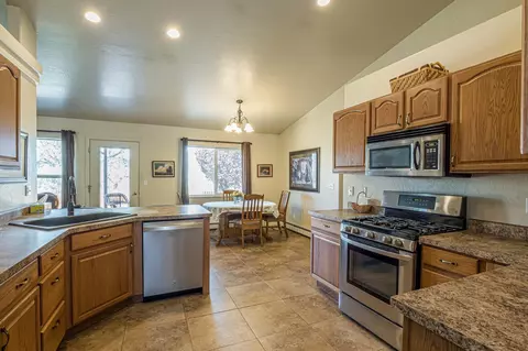 Kitchen - 835 Cresthaven Dr, Fruita, CO 81521 photo 1 of 2