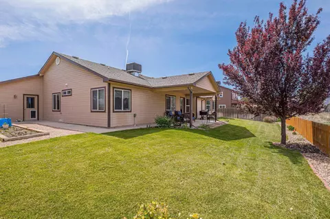 Exterior - 835 Cresthaven Dr, Fruita, CO 81521 photo 7 of 13