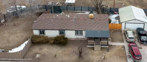 220 N Russey Ave, Parachute, CO 81635