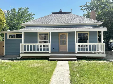 239 W 5th St, Palisade, CO 81526