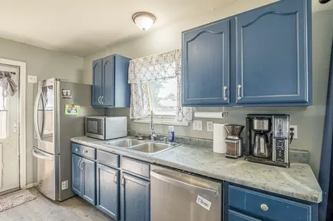 Kitchen - 436 Breeze Dr, Fruita, CO 81521 photo 3 of 4