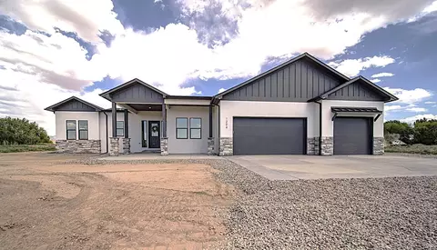 1204 Lazy V Ln, Fruita, CO 81521