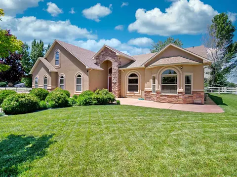 1760 Lucki Dr, Fruita, CO 81521 photo 3