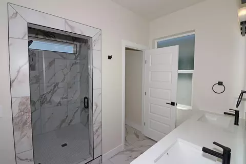 Bath - 1645 Tungsten Way, Fruita, CO 81521 photo 3 of 5