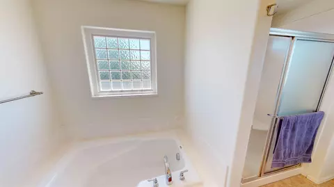 Bath - 882 Elberta Dr, Fruita, CO 81521 photo 3 of 4