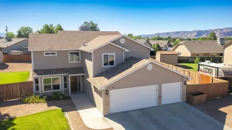 View/Area - 882 Elberta Dr, Fruita, CO 81521 photo 2 of 7