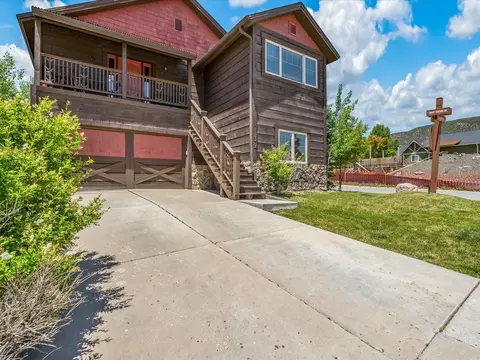 39 Spur Dr, New Castle, CO 81647