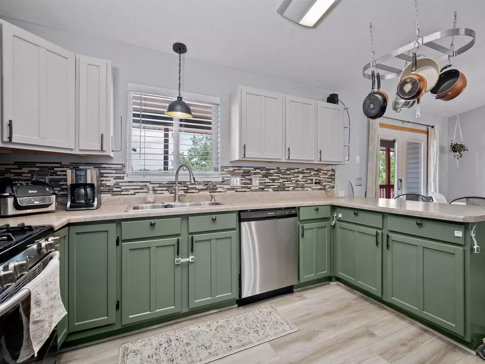 Kitchen - 3295 D 34 Rd, Clifton, CO 81520 photo 3 of 3