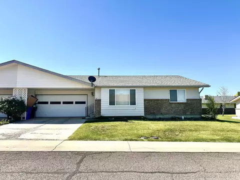 2044 Scarborough Way, Montrose, CO 81401