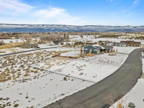 720 SE Pine St, Cedaredge, CO 81413 photo 2
