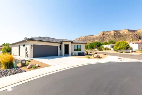 464 Seasons Dr, Grand Junction, CO 81507