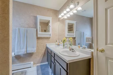 Bath - 428 Forty Niner Dr, Fruita, CO 81521 photo 1 of 5