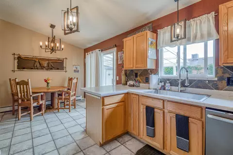 Kitchen - 428 Forty Niner Dr, Fruita, CO 81521 photo 3 of 3