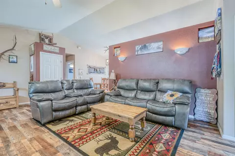 Living - 428 Forty Niner Dr, Fruita, CO 81521 photo 2 of 3