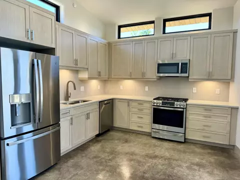 484 Red River Loop, Clifton, CO 81520 photo 2