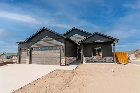 1643 Weminuche Ave, Montrose, CO 81401